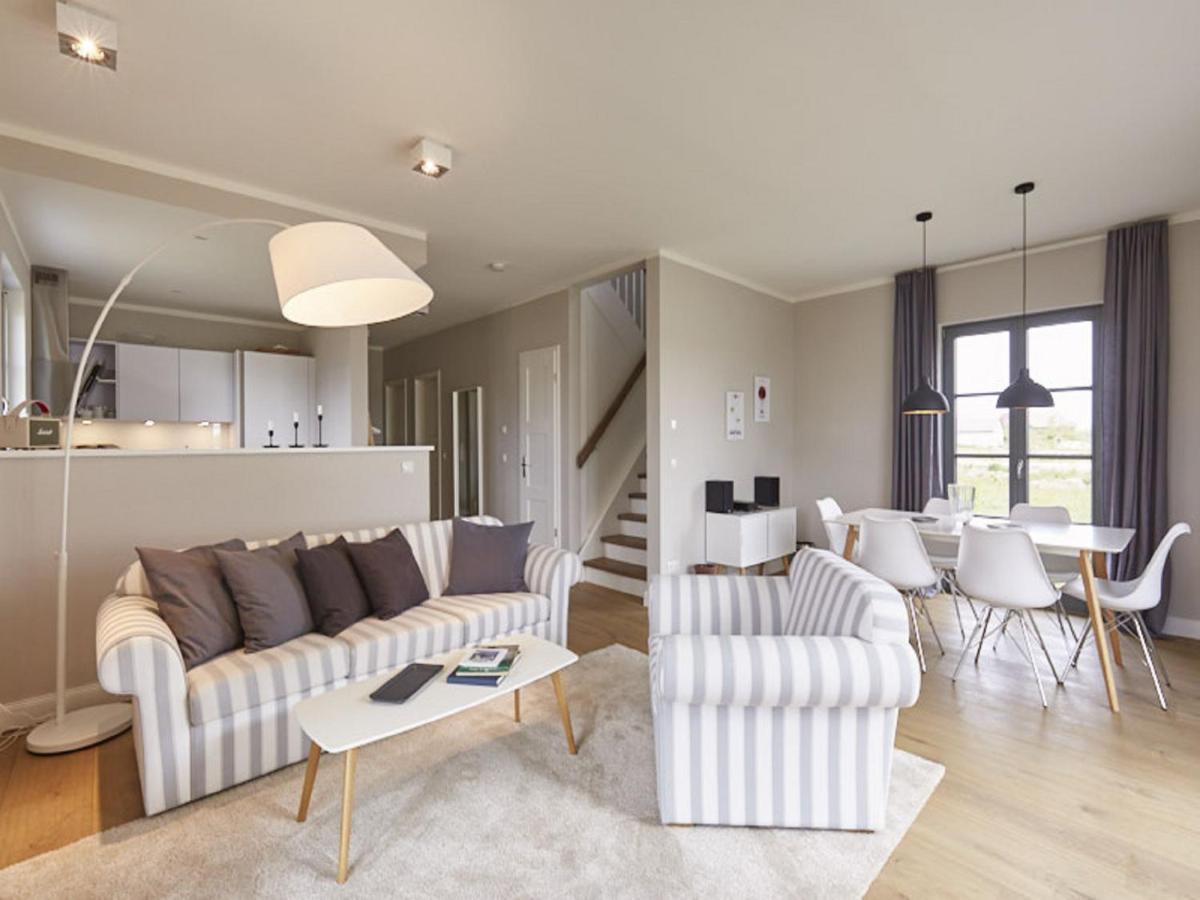 Reetland Am Meer - Premium Reetdachvilla Mit 3 Schlafzimmern, Sauna Und Kamin E24 Dranske Esterno foto