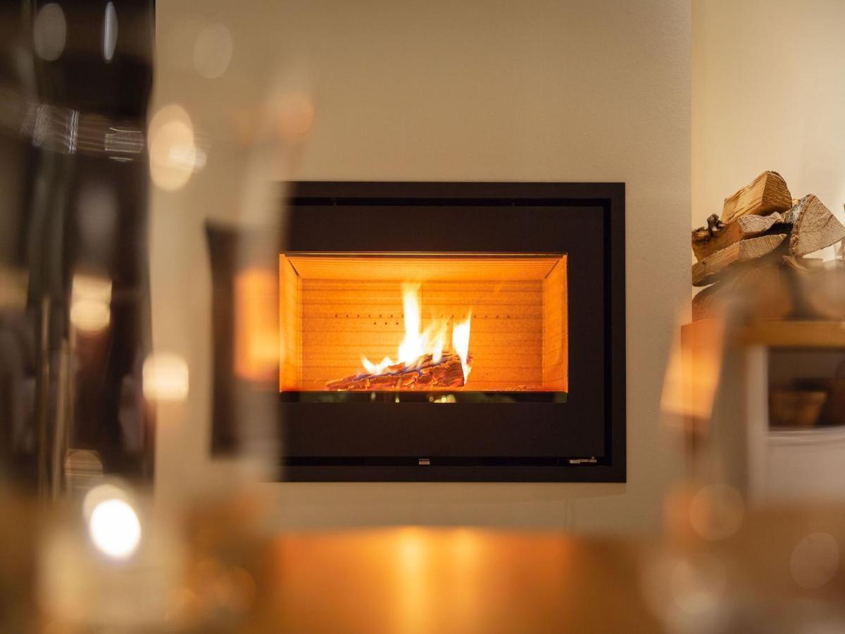 Reetland Am Meer - Premium Reetdachvilla Mit 3 Schlafzimmern, Sauna Und Kamin E24 Dranske Esterno foto