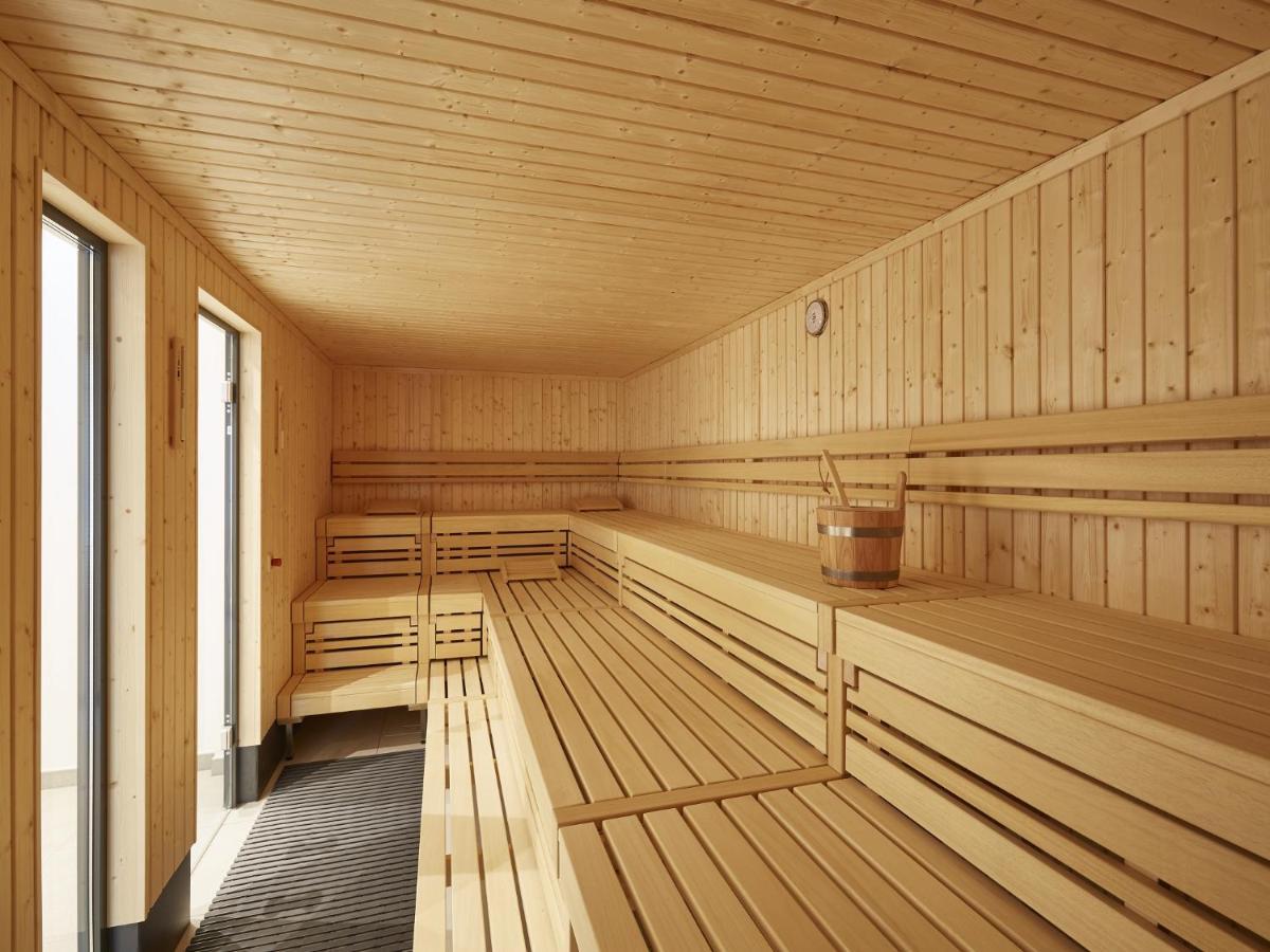 Reetland Am Meer - Premium Reetdachvilla Mit 3 Schlafzimmern, Sauna Und Kamin E24 Dranske Esterno foto